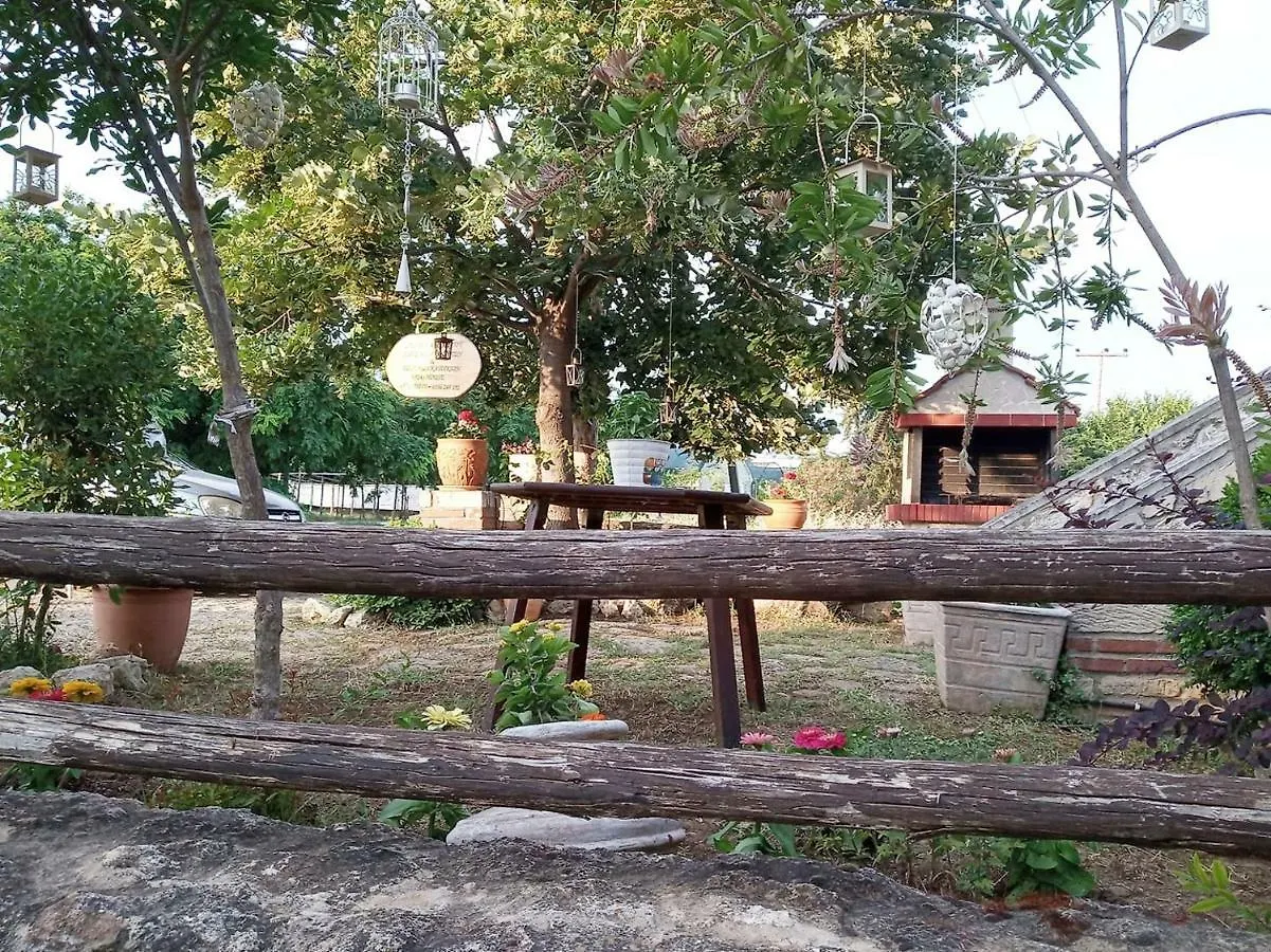 Villa Stone House Andromeda Psakoudia Griechenland